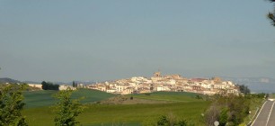 Cirauqui, ein wunderschönes mittelalterliches Dorf.